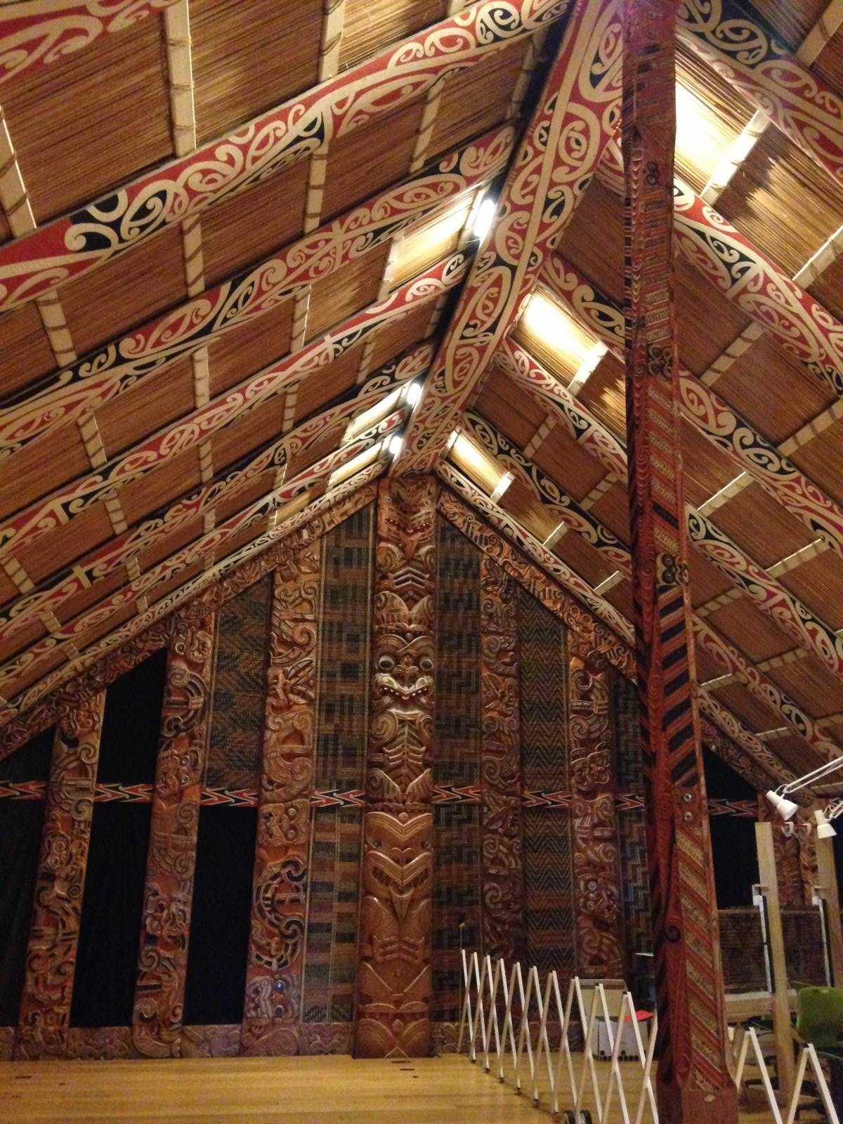 A peek inside a Maori meeting house in the Auckland War Memorial Museum!
